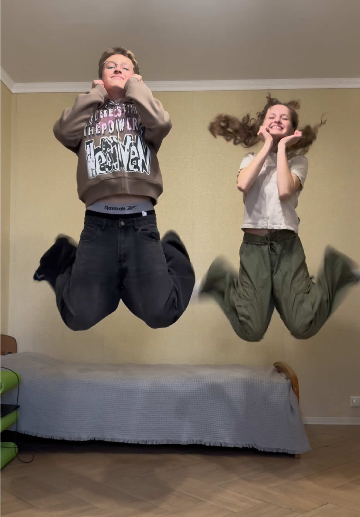 Jump super high ⭐️ #Siblings #fyp #trending #viral 