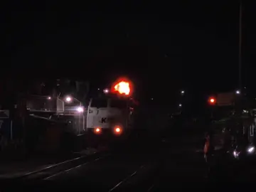 Fire burning at night. @ihza.trainphtgrph @nathstraindump   #lokomotifkobong #cc203 #keretaapiindonesia #railfansoftiktok 