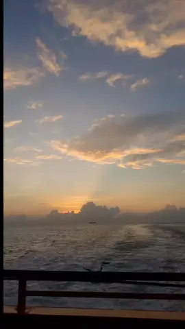 🚢