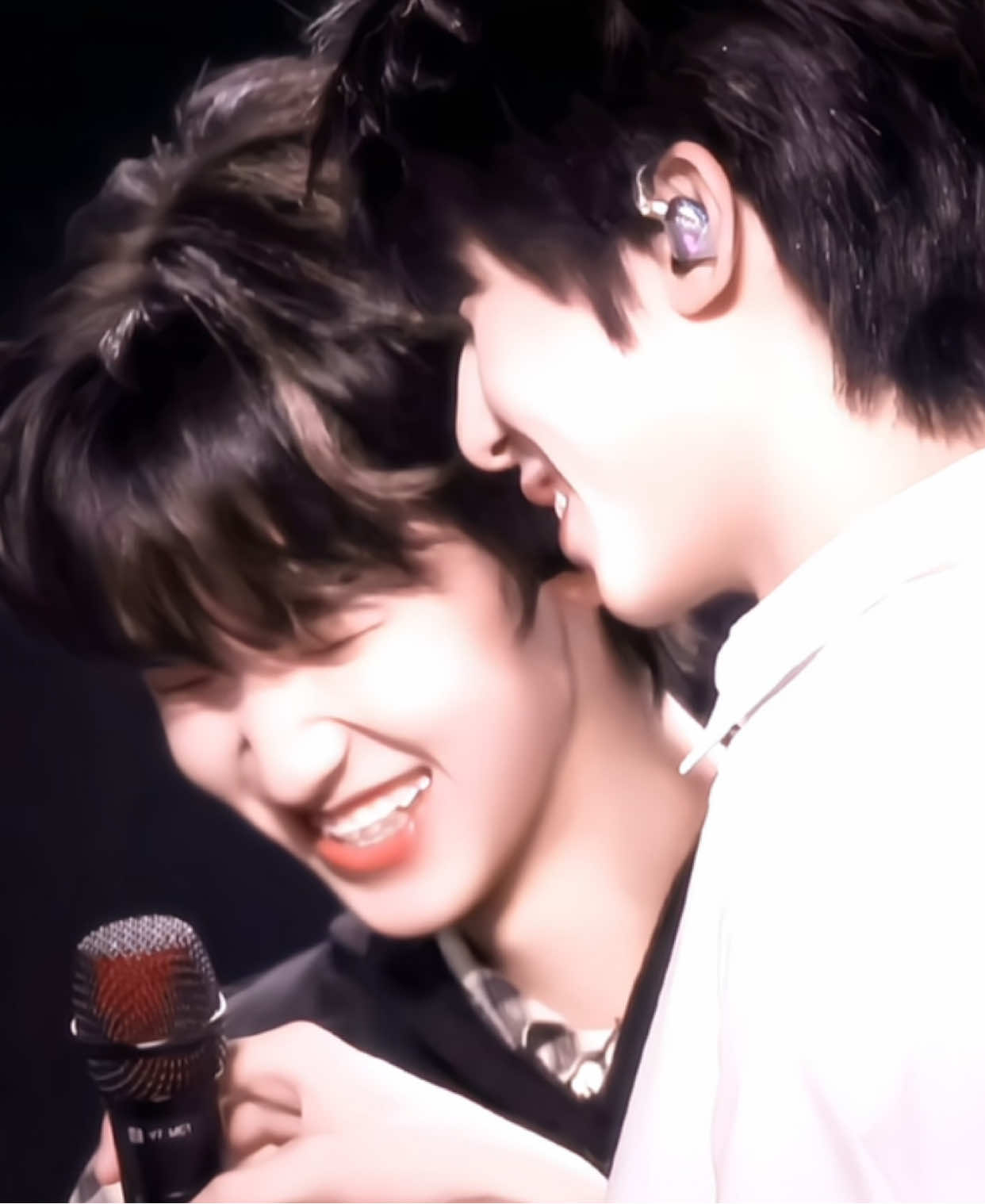 -240929 • 250929- 𝐇𝐚𝐩𝐩𝐲 𝐨𝐧𝐞 𝐲𝐞𝐚𝐫 ♡ #vănhàm #wenhan #文函 #tf家族四代 #xh 