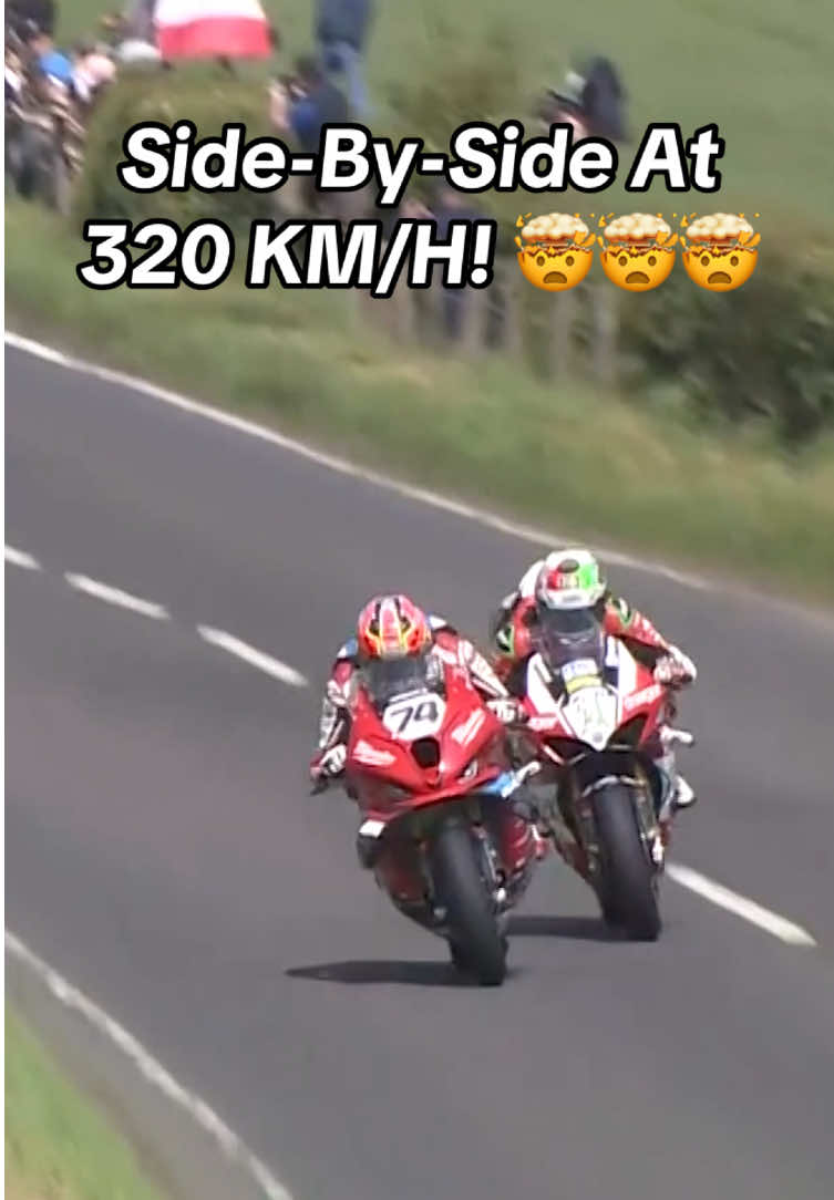 High-Speed Madness! 🔥 🇩🇪 Das “Northwest 200” ist fester Bestandteil des „King of the Roads“-Rennkalenders und lockt jährlich die internationale Road-Racing-Elite auf den 14,4-Kilometer langen Kurs nach Nordirland. In der letztjährigen Edition lieferten sich Glenn Irwin und Davey Todd bei Geschwindigkeiten jenseits der 320 km/h ein unfassbares Duell, bei dem die Führung mehrere Male wechselte. Wer die Highlights des Road-Racing-Klassikers erneut sehen will, wird in unserer Motorvision-App fündig. 🇬🇧 The “Northwest 200” is a cornerstone of the prestigious King of the Roads racing calendar, drawing the international road racing elite to its challenging 14.4-kilometer circuit in Northern Ireland each year. Last season, Glenn Irwin and Davey Todd thrilled spectators with an electrifying battle, reaching speeds exceeding 320 kp/h. Their duel featured multiple lead changes, showcasing the intensity and skill that define the iconic event. Make sure to watch all highlights of the world’s most famous road racing events on Motorvision and through our app. #northwest #isleofman #tt #touristtrophy #superbike   