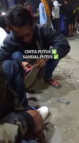 ehh ya ampun kancaku, viral ndlok krnval sandale pedot #fypviralシ #trending #lewatberanda #soundmalang #soundjawatimur 
