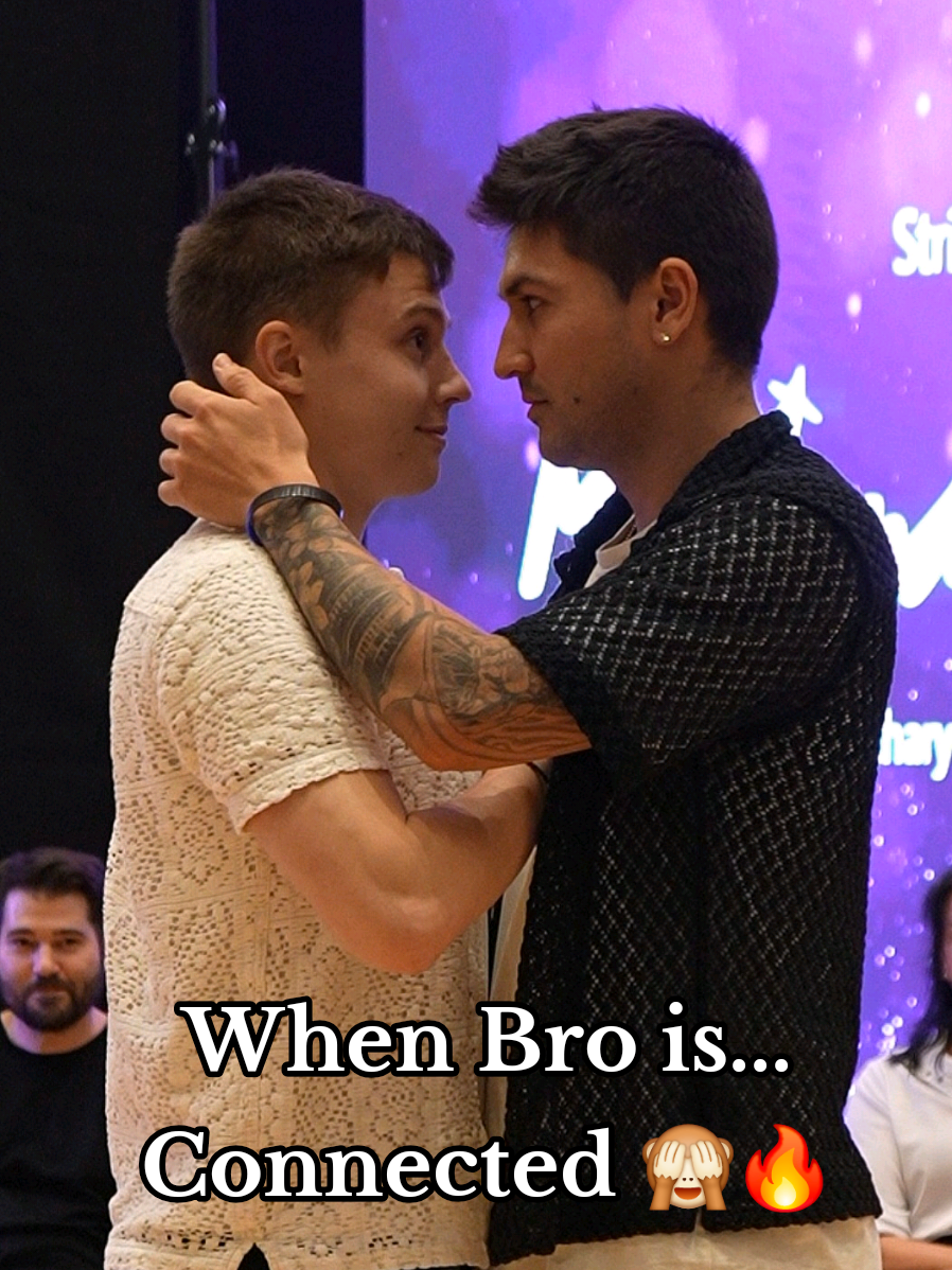 When Bro is ... Connected 🙈🔥 An other fabulous Strictly with Zac last week end in London. Love his creativity and playfullness each time we dance together 😍 Thank you Lee for having us at MSO 😊 Amazing video by @affinityswing to capture this unique moment on the floor 🎥 Thanks to the best editor @ppzdancetv 😎 Insta: 🕺@leolorenzooo  🕺@zaddywcs  🎥@affinityswing  💻@ppzdancetv  🏢@midlandswingopen  Feel free to share 🙏 #WestCoastSwing #WCS #SwingDance #PartnerDance #DanceReel                      