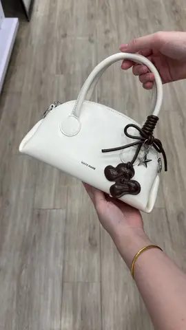Xinh xắn, trendy và dễ phối – chiếc túi nàng sẽ luôn muốn mang theo ✨✨ #MATEMADE #macaronbag #giftsets #túixách #xh 