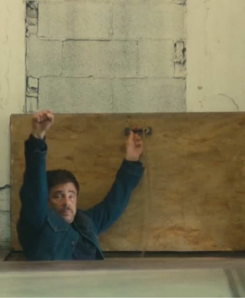 funny how they let leonardo dicaprio say “viva la revolución” not just once, but twice.  #onebattleafteranother 