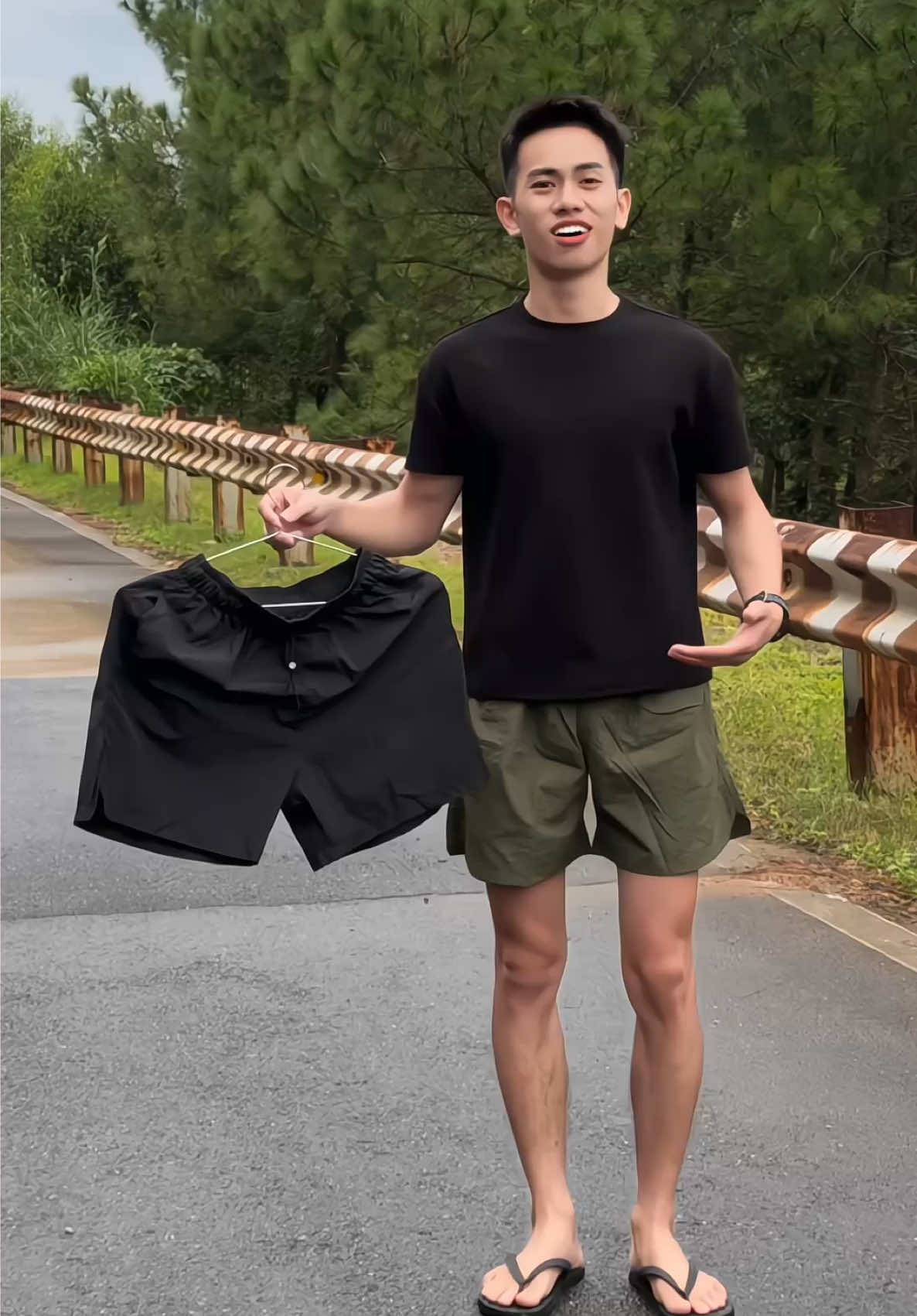 The Moss - Quần Short Dù Nhăn