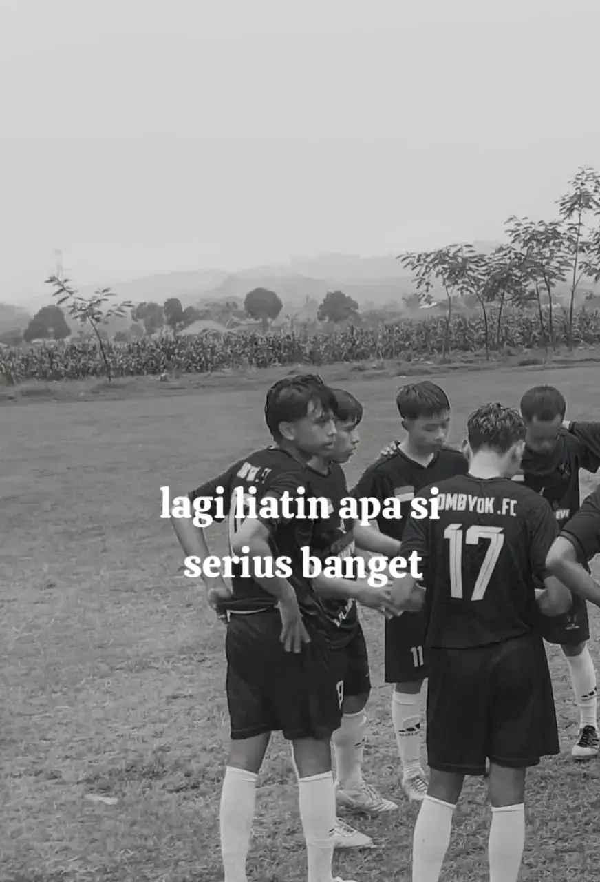 Syahril anak desa lolos ke Barcelona #namanya saril kelahiran 2010 di desa jalatunda  kecamatan mandi raja...memulai pemantauan langsung dari pelatih Barcelona yang datang ke ATFA merden,coach sergey memilih langsung pemain yang akan di bawa ke Barcelona bulan februari 2026 yang akan datang...#fyp#4upageシ#sepakbola