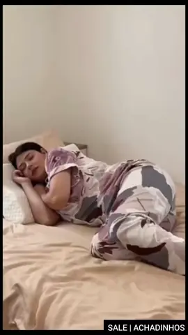 Dê uma olhada em Travesseiro Cervical Ortopédico Almofada Cama Corretor Coluna Postura Alivio Dores Pernas Gestante. Confira Nosso Achadinho No Instagram, Link No Perfil 😉. #achadinhosdashopee #achadinhosonline #utilidades #destaque #sale 