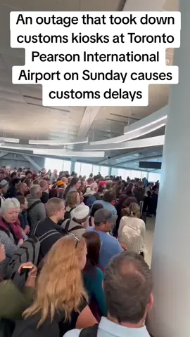 An outage that took down customs kiosks at Toronto Pearson International Airport on Sunday causes customs delays. #pearsonairport 