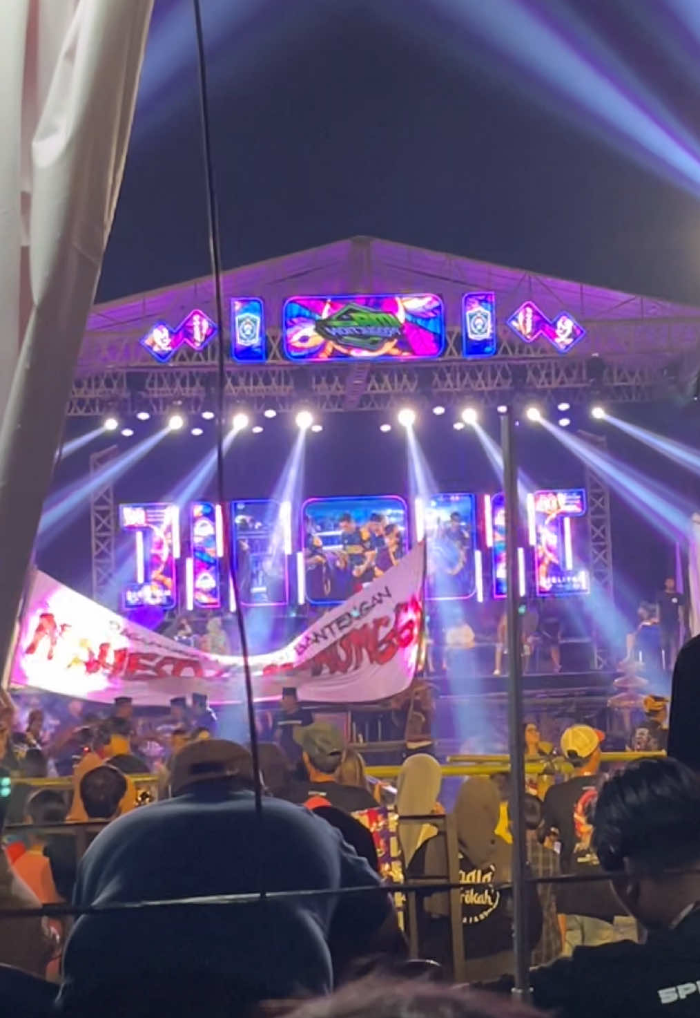 Cek H1 simpatik #simpatik #imaproductionjember #qimaxxvidiotronlmj #fyp #bantengan @Imaproduction @QIMAXXX Videotron Balap 
