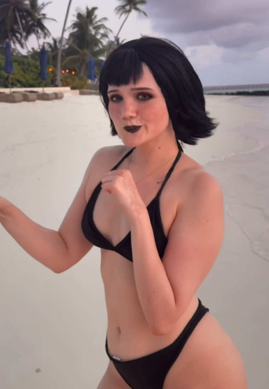 How do u do?💕 #mavis #maviscosplay #hoteltransylvania #hoteltransylvaniacosplay #hoteltransylvaniamavis 