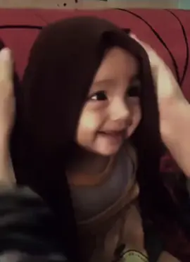 may Allah give me this beautiful eyes 
