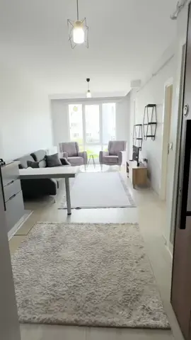 🏡SAMSUN/ATAKUM KÖRFEZDE FULL EŞYALI ARAKAT SATILIK 1+1 DAİRE ⭐️İSKAN VARDIR. ⭐️GARİP ZEYCAN LİSESİNİN YANINDADIR. ⭐️5-6 YAŞ ARASINDADIR. ⭐️EŞYALIDIR. ⭐️3.KAT DAİREDİR. ‼️FİYATIMIZ : 2.070.000₺‼️ ⭐️PAZARLIĞIMIZ CÜZİ MIKTARDA VARDIR.#SAMSUN #onecikanlar #tiktoköneçıkar #tiktokkesfet #tiktokkesfetecikar 