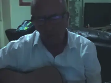 Let her go - Passenger #lethergo #passenger #singing #guitar #fyp