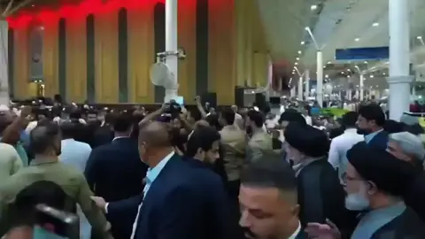 ⭕الآن ،،،،وصول زعيم التيار الوطني الشيعي سماحة  السيد القائد مقتدى الصدر اعزه ألله  الى مجلس العزاء المقام على روح عقيلة المرجع الديني الأعلى السيد علي السيستاني دام ظله الشريف في النجف الاشرف وصول زعيم التيار الوطني الشيعي السيد مقتدى الصدر اعزه الله  الى مجلس العزاء المقام على روح عقيلة المرجع الديني الأعلى علي السيستاني في النجف الأشرف #مقتدى_الصدرأعزه_الله 
