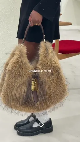 Still dreaming about these @GANNI bags, the maroon one is perfect for fall!🤎🍁 #fashiontok #falloutfitinspo #personalstyle #ganni #styleinspo 