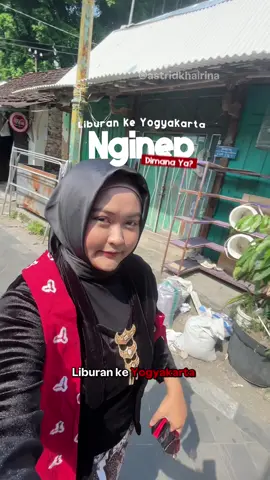 Liburan Ke Yogyakarta Nginep Dimana Ya? Cobain deh nginep di hotel 200ribuan di Yogyakarta ini, lokasinya strategis banget tinggal ngesot udah sampe deh ke Malioboro. Download Aplikasi RedDoorz dan Masukan Kode Promonya sekarang ‼️ . . . #RedTRavelers #BerkeSANS #HotelYogyakarta ##RedDoorz##SansHotel  