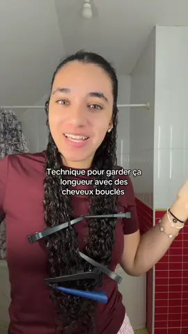 On fait comme on peut #longueur #cheveuxlong #curly #poussedecheveux 
