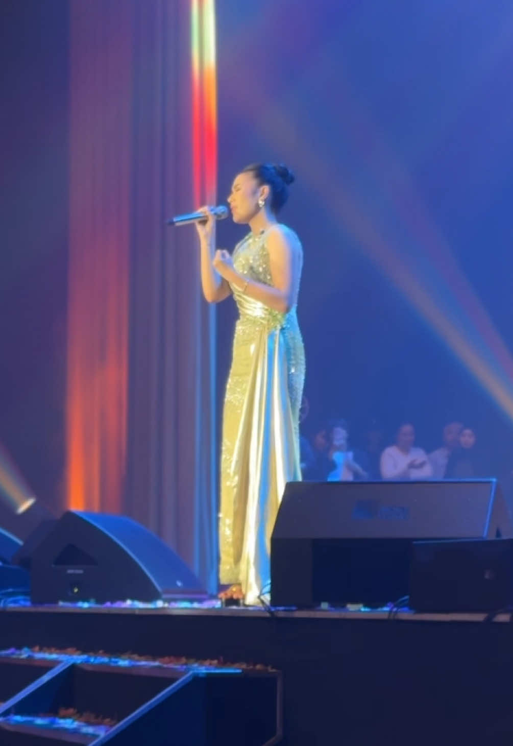 HUT ke 16 KAI logistik @VANESSA ZEE  #vanessazee #vanessence 
