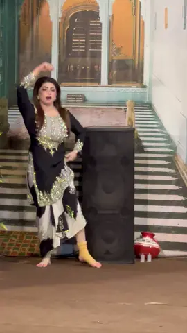 Superstar @sonu butt @TiktokPakistanOfficial unfreez my account like view problem 🥹🥹@عبدالرحمن✨ #mujralovers #mujravideo💃 #followthisaccount🤩 #unfrezzmyaccount #viewproblem😌🙏💔 #likeproblem😓 #viral #foryoupage #growmyaccount @lahorestagedarma 