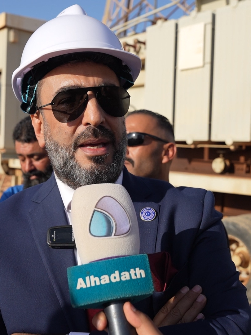 وزير الكهرباء والطاقات المتجددة عوض البدري يكشف لـ #الحدث خطة الوزارة في سبيل حلحلة مشكلة الانقطاعات المتكررة للكهرباء