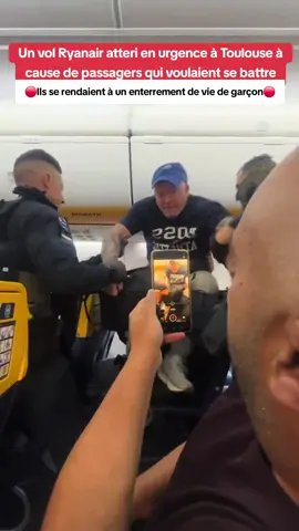 Un vol Ryanair atteri en urgence à Toulouse à cause de passagers britanniques qui voulaient se battre, l’avion devait relier Londres à Alicante #actu #avion #incident #ryanair #toulouse 