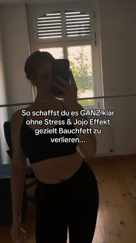 So schaffst du es GANZ klar ohne Stress & Jojo-Effekt gezielt Bauchfett zu verlieren...🔥 Kostenlose Stoffwechselanalyse- Link in meiner Bio🌸  Morgens starten: Anstatt direkt zum Handy zu greifen, gönn dir ein kurzes Workout von 10-15 Minuten. Das aktiviert deinen Kreislauf, schüttet Glückshormone aus und bringt dich mental auf Erfolgskurs. 🍵 Brennnesseltee trinken: Direkt danach eine heiße Tasse Brennnesseltee - wirkt nicht nur entwässernd, sondern unterstützt deine Leber & Nieren bei der Entgiftung.  Viele unterschätzen, wie wichtig ein gesunder Stoffwechsel für die Fettverbrennung ist! 🥑Makronährstoffe checken: Der Schlüssel, um Bauchfett langfristig zu verlieren, liegt in der richtigen Ernährung. • Protein für Muskelerhalt & Sättigung • Gesunde Fette für Hormonbalance • Komplexe Carbs für Energie ohne Blutzucker-Crash Kein Verzicht, sondern die richtige Verteilung - das schützt dich vor Heißhunger & Jojo-Effekt. ✨HIIT Workouts einbauen: 2-3x pro Woche ein intensives HIIT Training. Kurze Intervalle, maximale Power. Dadurch verbrennst du nicht nur während, sondern auch noch Stunden nach dem Training Kalorien (Nachbrenneffekt (). Ideal, wenn du wenig Zeit hast und trotzdem Ergebnisse sehen willst. ➡️ So kombinierst du Bewegung, Ernährung & smarte Routinen. Kein Stress, keine Crash-Diäten - nur klare Gewohnheiten, die dich Schritt für Schritt zu einem flachen Bauch führen.🌸 #cortisol #abnehmen #hormone #rezepte #detox 