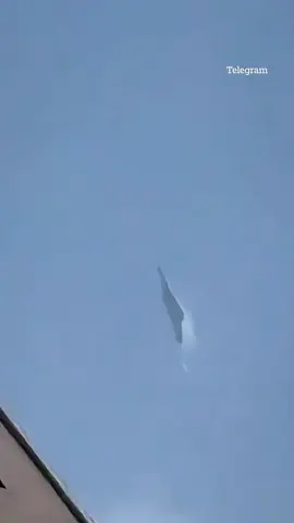 China’s new 6th-gen fighter jet J-36 takes to the skies ✈️🔥 A test flight that could reshape future air power!