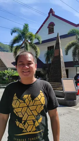 UNESCO SAWAHLUNTO, SUMATERA BARAT, adalah pengakuan resmi yang diberikan oleh UNESCO pada 5 Juli 2019 kepada situs OMBILIN COAL MINING HERITAGE OF SAWAHLUNTO, yang merupakan warisan budaya dunia. Situs ini meliputi kawasan pertambangan, kota, dan infrastruktur terkait yang menyimpan sejarah panjang industri batu bara di SAWAHLUNTO, SUMATERA BARAT, sejak era kolonial Belanda. 