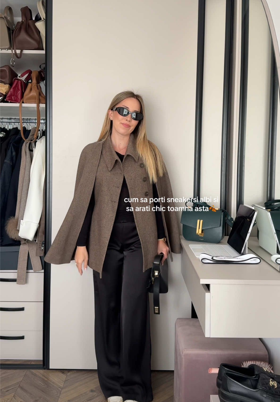 cum sa porti sneakersi albi si sa arati chic toamna asta🍂  #cumsaport #fallfashion #ideeoutfit #outfitinspo #falloutfits 