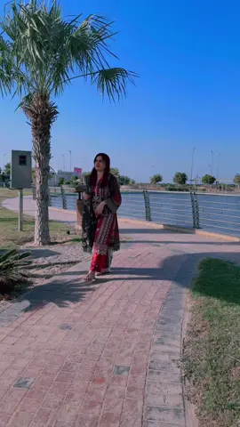 Wo many ya na many#for #viralvedio #foryoupage❤️❤️ @🫶NAWAL.💞.FATIMA 🫶 