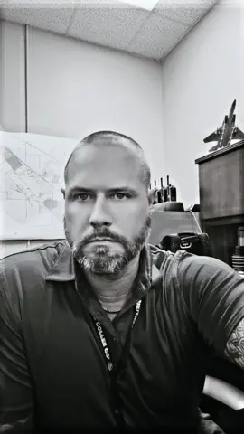 Heyyyy Monday. #fyp #me #blackandwhite #negocios 
