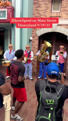 IShowSpeed at Disneyland CA on 9/29/25 #ishowspeed #irlstream #disney #mainstreetusa #disneyland 
