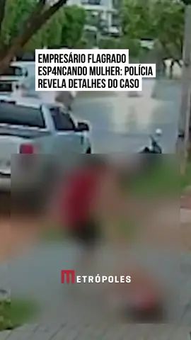 A #Polícia Civil do Estado do Mato Grosso (PCMT) detalhou o brutal espancamento ocorrido no último fim de semana, em Lucas do Rio Verde, em #MatoGrosso (MT). O empresário Guilherme Vinícius Cervo, 32 anos, agr3diu sua ex-esposa, 31, no meio de uma rua movimentada. O cr1me ocorreu nesse #domingo (28/9) e foi registrado por câmeras de monitoramento instaladas na região. Pouco tempo depois, a filmagem passou a circular nas redes sociais. Inicialmente, não havia informações oficiais acerca da relação entre o suspeito e a vítima. No entanto, nesta segunda-feira (29/9), a Polícia Civil revelou que a mulher agr3dida é ex-esposa de Guilherme. Eles já se relacionaram por cerca de 13 anos, em uma ligação marcada por episódios de agressões. De acordo com informações apuradas pela polícia, a motivação para o ataque seria ciúmes. A mulher é mãe de dois filhos do empresário. A delegada à frente do caso, Paula Moreira, detalhou, ainda, que o homem teria usado pedaços de tijolo para ferir a vítima. As imagens que levaram à prisão ganharam repercussão no fim de semana. Registradas por câmeras de segurança, elas mostram o empresário descendo de uma caminhonete e at4cando brutalmente uma mulher que estava em uma moto estacionada. A vítima tenta escapar, mas é derrubada e atingida por s0cos e chut3s, sendo salva apenas quando um motorista parou o carro e interveio. #TikTokNotícias  📹 Reprodução/Câmeras de segurança