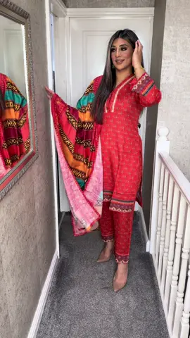 When tradition meets winter elegance ✨ Explore our new winter collection! (CODE:SK01) . . . #Redlinen#WinterWear#ShalwarKameez  #WinterCollection#PakistaniFashion#DesiStyle  #DesiWinterLook   #WinterShalwarKameez#EthnicWear#WinterOutfits#PakistaniClothes#DesiOOTD  #TraditionalWear#ElegantLook#WinterVibes  