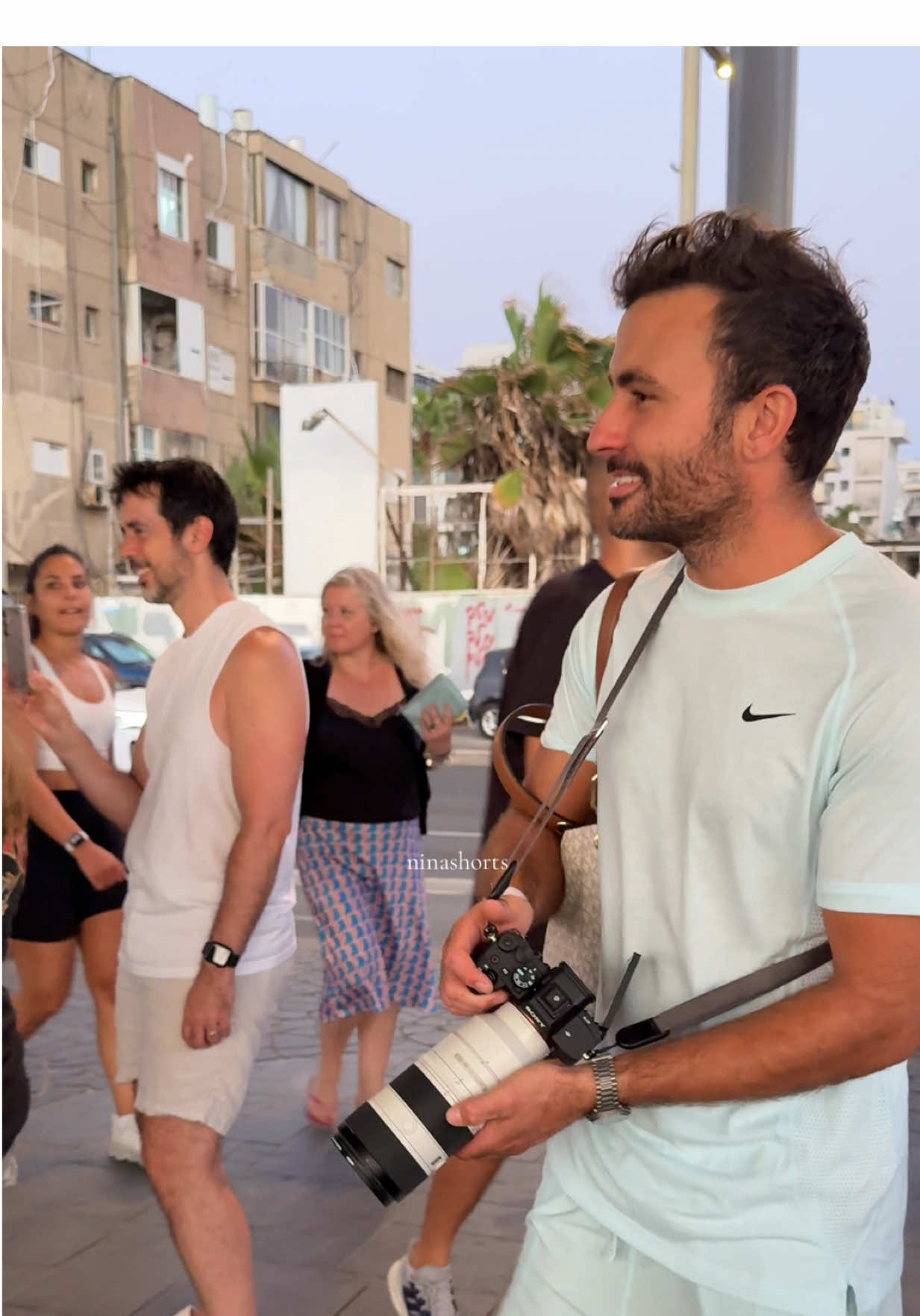 Funny guys 😎 in Tel-Aviv🇮🇱💕 @life.of.the.party🖤 @papsi.k19 #life #style #streetvideo #telaviv 