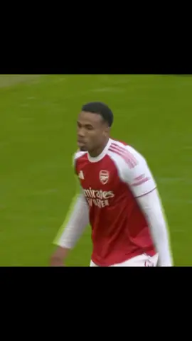 Gabriel magalhease against Newcastle United what a great world class talented defender forever gunners coyg  #arsenal #PremierLeague #newcastle #foryou #arsenalfans 