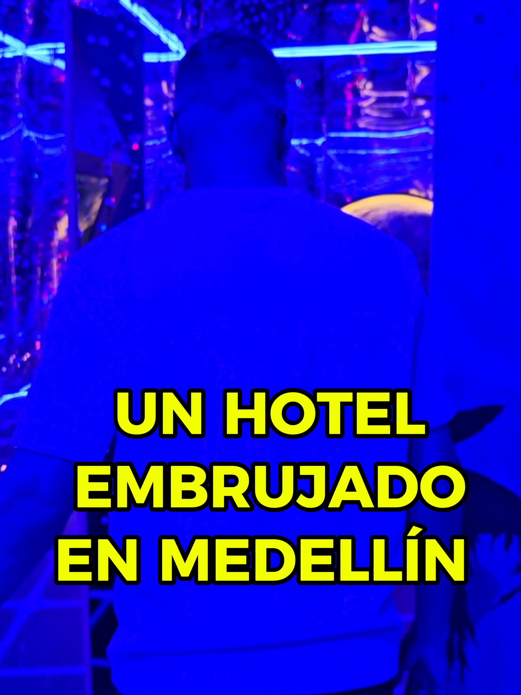 👻 Les traigo un plan brutal 👇 Para este Halloween @eltesoromedellin hizo un hotel embrujado, que también tiene una sala arcade ochentera, juegos de realidad virtual con 20 películas y hasta un inflable gigante con forma de monstruo para los niños 🎮🎃 📍 Plaza Palmas – Parque Comercial El Tesoro 📅 Solo hasta el 31 de octubre 💲 Precios: Escape Room desde $14.000 COP Inflable desde $14.000 COP Sala Arcade desde $25.000 COP Realidad Virtual desde $10.000 COP ¿Vamos al Edificio X o mucho miedo? 👀 #visitarmedellin #medellincolombia #halloween2025 #scaperoom #retro