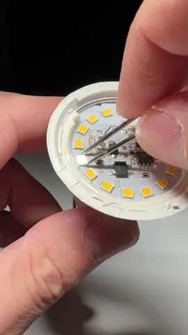 💡⚡ How to Fix a Burnt-Out LED Bulb! Got a lamp that doesn’t turn on anymore? 🔦 With this simple method, I’ll show you how to find the burnt LED, remove it, and make your bulb work like new again! 🔧✨ 💡 Save this video if you want to repair your bulbs too! 📲 Share it with anyone who loves smart DIY repair tricks! #LEDRepair #DIYFix #FaiDaTe #SmartRepair #LifeHack