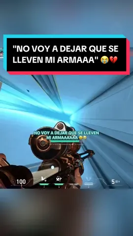 Con que no se lleven mi arma 💔 #Valorant #valorantclips #valorantfunny #gamingentiktok #horcus He sido TOP 1 Radiant del mundo varias veces y te voy a enseñar como mejorar en Valorant 2025. Guías, consejos y trucos, pro tips and tricks, las rutinas (aim, subir de rangos, códigos miras jugadores, sensibilidad, tener más fps, records mundiales, los mejores momentos épicos, memes, lineups, setups, nuevos agentes, mapas, vct emea, premier, trendings virales para ti, reaccionando, streamers) Directos en vivo diarios! (Español,latino, latam/ English) How to improve. All the best guides, tutorials, settings (like gamesense, mental, ranking up, highlights, riot games champions world players crosshairs codes, funny moments, edits, vs, gaming montages, wtf clips, good plays, shorts, reaction, new agents skills or skins packs, maps, follow esports growing) are in my socials. Live Streamings daily! I will do anything for you 🤎 @VALORANT ES 
