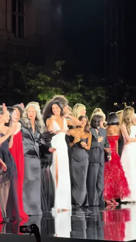 WRAPPED // L'oreal paris runway @Paris Fashion Week @Eva Longoria @Kendall Jenner @Yasmine Sabri @Cara Delevingne @Pia Wurtzbach Jauncey  #parisfashionweek #pfw2025 #worthit #lorealparis #kendalljenner 