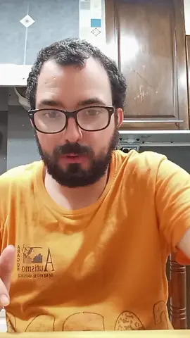 enseñando galletas oreo doble. crema y probando las están muy buenas