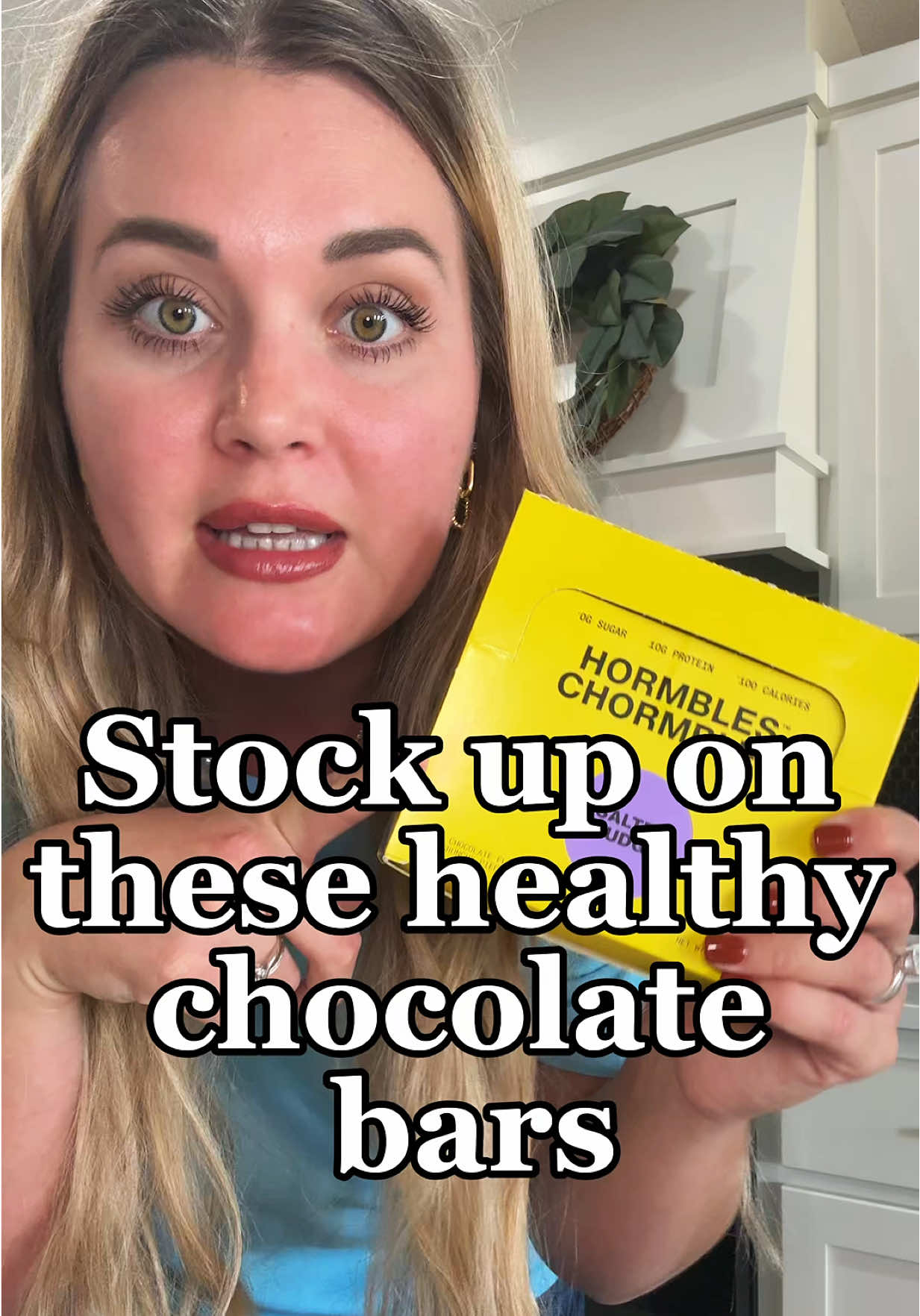 Not your average chocolate bar. This one is healthier, so good, and perfect for stockings! Don’t be surprised if these ‘disappear’ before Christmas morning 🤣 #chocolate #healthysnacks #stockingstuffer #proteinchocolate #chocolatebar 