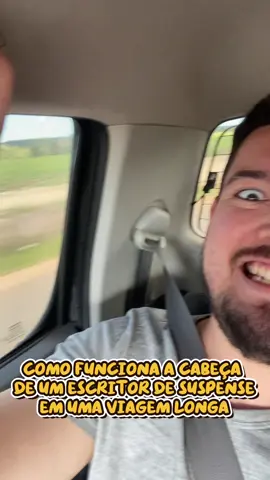 Enquanto a gente viaja a cabeça também vai longe 🤣 #livrosdesuspense #livrosemaislivros #suspense 