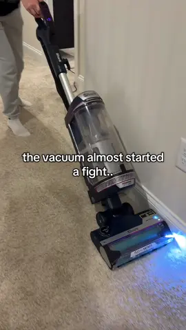 The Shark Powerdetect Vacuum is on sale! This thing truly is the BEST vacuum I ever used! The Duo clean technology is so good👏 #vacuum #shark #sharkvacuums #sharkpowerdetect #vacuumcleaner 