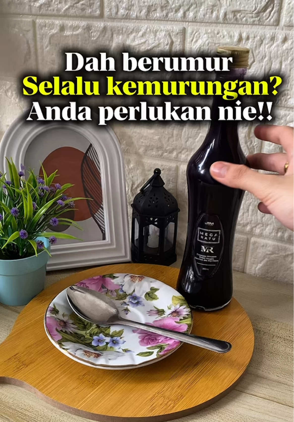 Umur makin meningkat, tapi saya tak mahu rasa tua sebelum waktunya…” Ramai wanita berusia alami masalah yang sama — cepat letih, kulit mula kusam, dan kadang rasa murung tanpa sebab. 🌧️ Tapi syukur… Mega Ratu hadir sebagai peneman setia. 🌹 Dirumus khas untuk wanita berusia 🌹 Membantu melambatkan tanda-tanda penuaan 🌹 Mengurangkan rasa kemurungan & meningkatkan mood 🌹 Membantu kekal bertenaga dan ceria setiap hari. #megaratu #jrmholistikseremban #wanita #malaysiatiktok #tiktokshop 