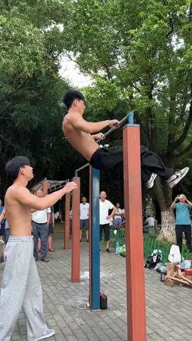 I'm posting again but with good music 🕺🏻🕺🏻#chinaboy #chinese #你好 