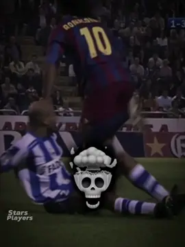 The Best Dribbler #ronaldinho #skills #foryoupage #football #fyp 