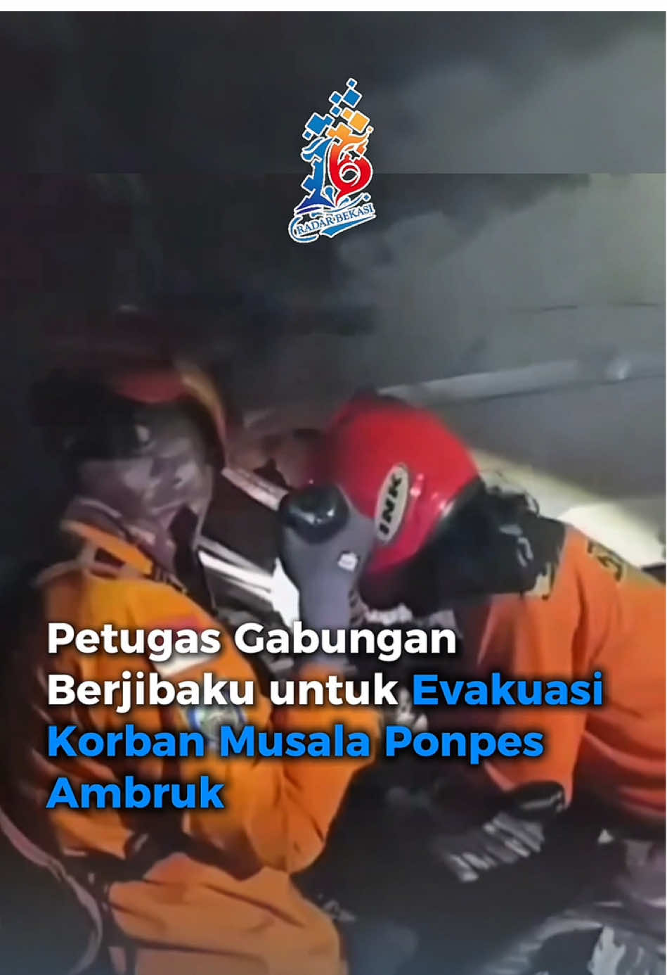 Bangunan musala di Pondok Pesantren (Ponpes) Al-Khoziny, Sidoarjo, Jawa Timur, ambruk saat ratusan santri sedang salat Asar berjamaah, Senin (29/9). Dikutip dari Jawa Pos, hingga pukul 19.00 WIB jumlah pasti korban meninggal, luka, maupun yang belum terevakuasi dari reruntuhan masih didata. Sebagian korban dilaporkan telah dibawa ke IGD RSUD RT Notopuro Sidoarjo. Sementara, dalam unggahannya, Analis Basarnas Joshua Banjarnahor (@joshua_banjarnahor_) menyampaikan bahwa proses evakuasi masih berlangsung hingga malam hari. Ratusan personel gabungan dari Basarnas, BPBD Jawa Timur, TNI, Polri, serta Potensi SAR lainnya dikerahkan ke lokasi. 