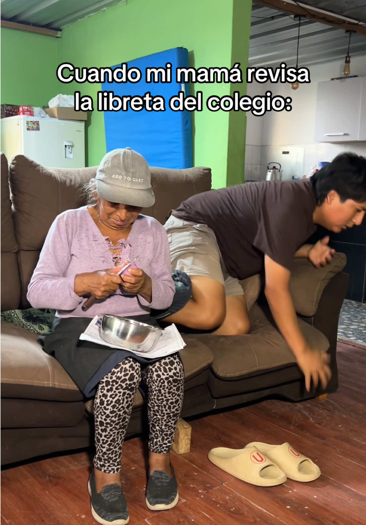 Mi mamá cada fin de año jajaja #sibenito #humor #fyp 